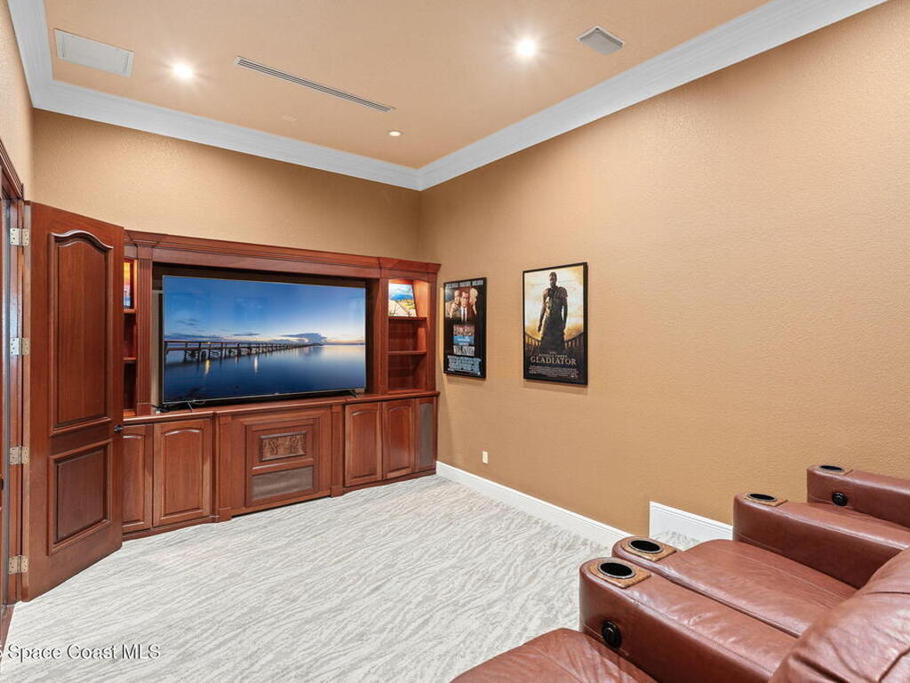 327 Lansing Island Drive, Indian Harbour Beach, FL 32937