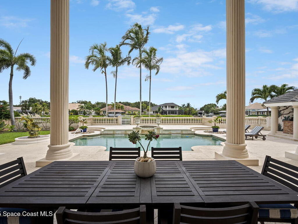 142 Lansing Island Drive, Indian Harbour Beach, FL 32937