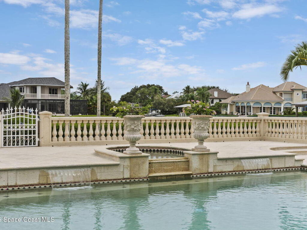 142 Lansing Island Drive, Indian Harbour Beach, FL 32937