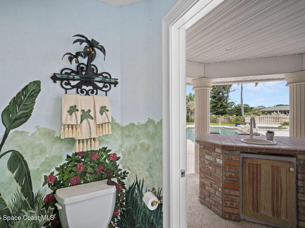 142 Lansing Island Drive, Indian Harbour Beach, FL 32937