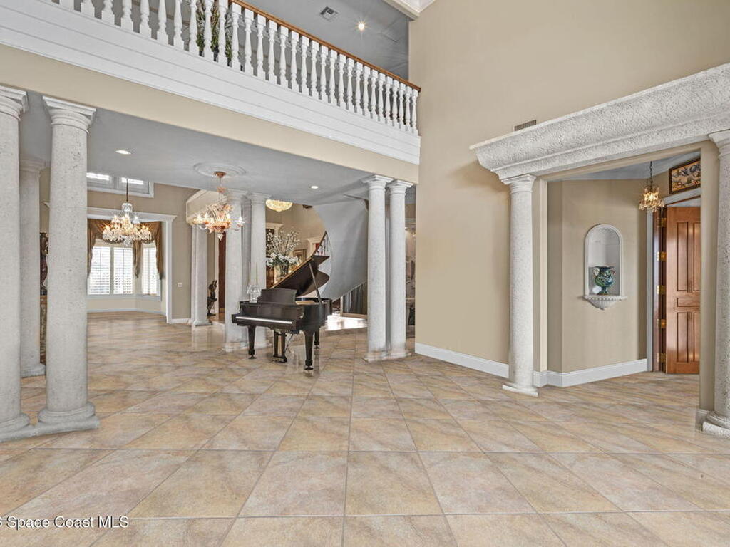 142 Lansing Island Drive, Indian Harbour Beach, FL 32937