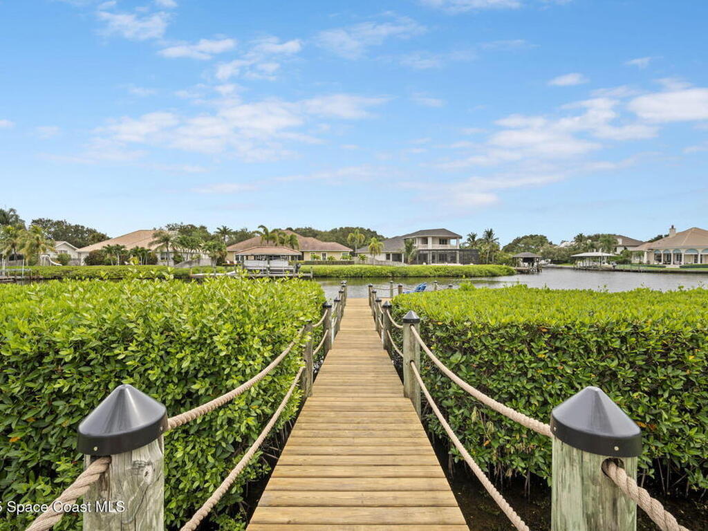 142 Lansing Island Drive, Indian Harbour Beach, FL 32937