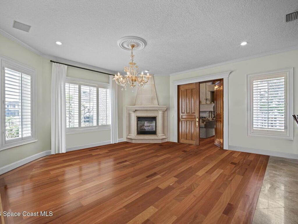 142 Lansing Island Drive, Indian Harbour Beach, FL 32937