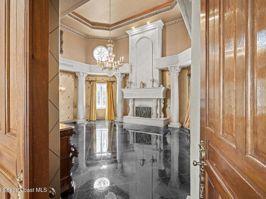 142 Lansing Island Drive, Indian Harbour Beach, FL 32937