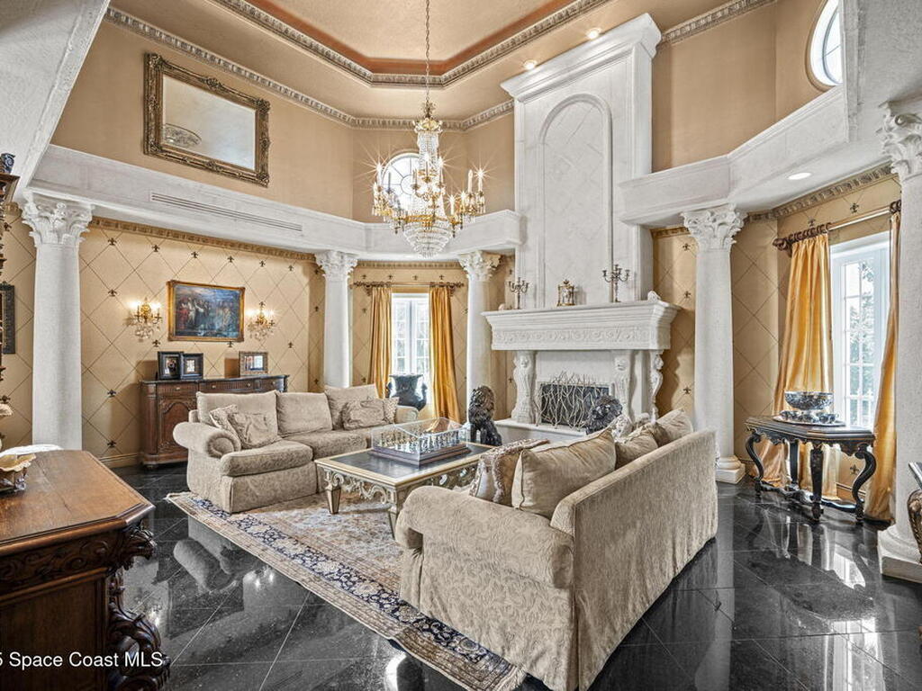 142 Lansing Island Drive, Indian Harbour Beach, FL 32937