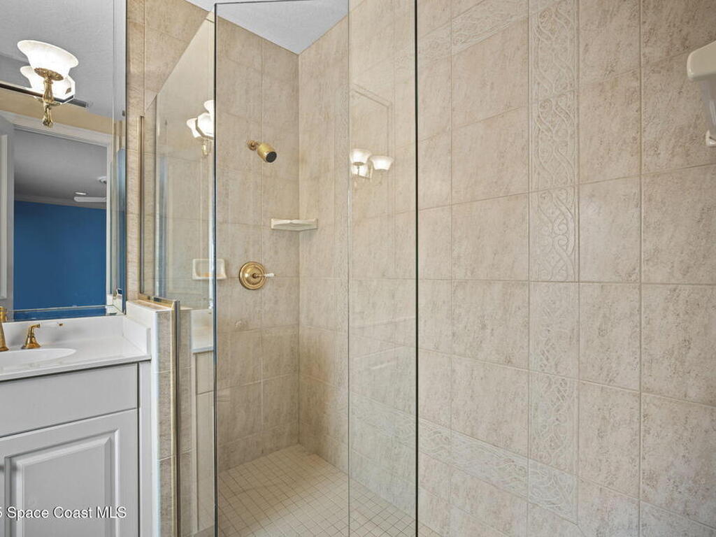 142 Lansing Island Drive, Indian Harbour Beach, FL 32937