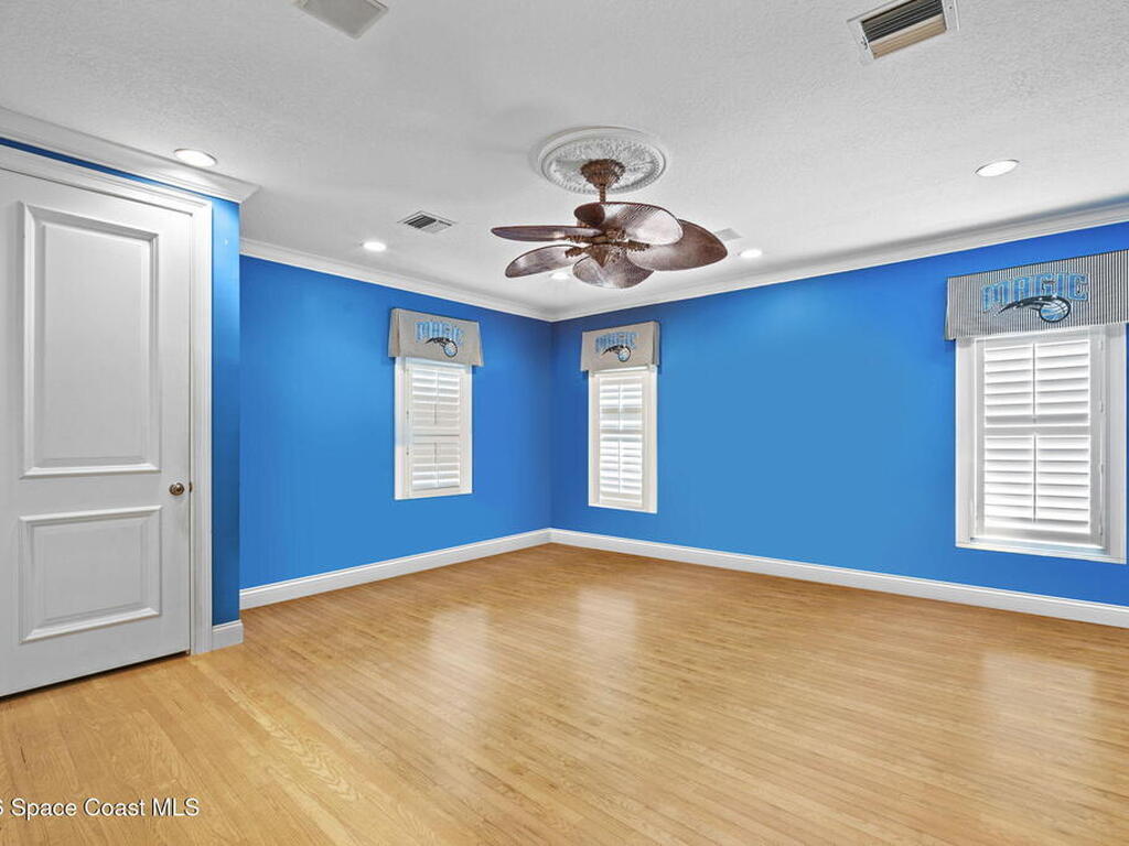 142 Lansing Island Drive, Indian Harbour Beach, FL 32937