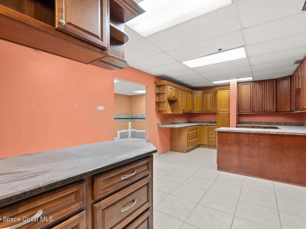 1050 W King Street, Cocoa, FL 32922