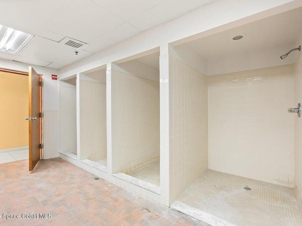 1050 W King Street, Cocoa, FL 32922