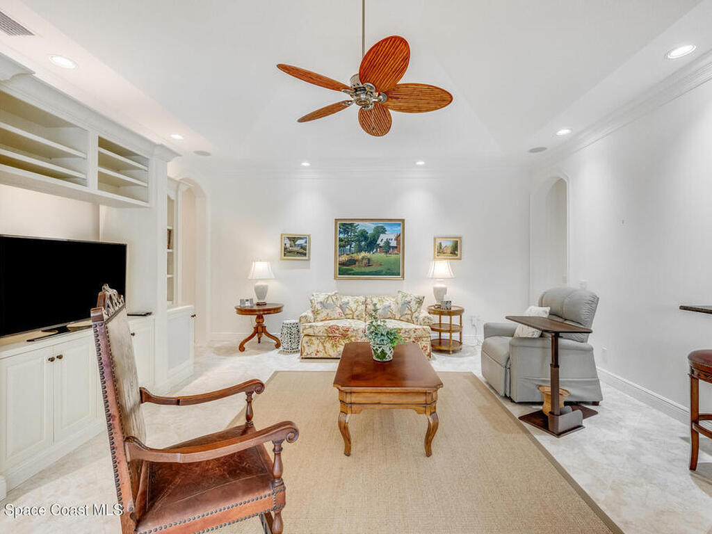 409 S Palm Island Circle, Indian River Shores, FL 32963