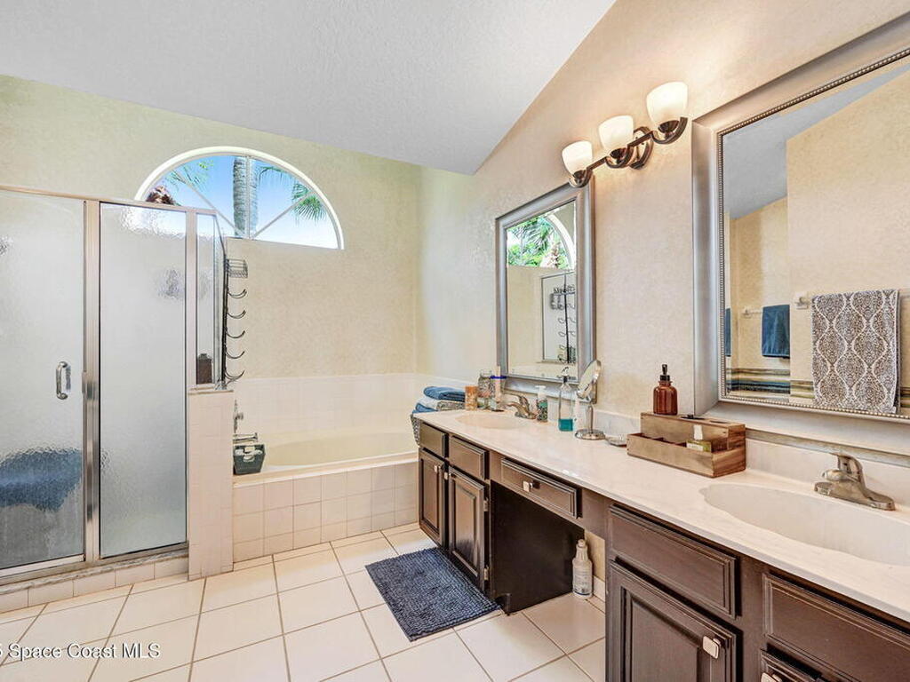 560 Spring Lake Drive, Melbourne, FL 32940