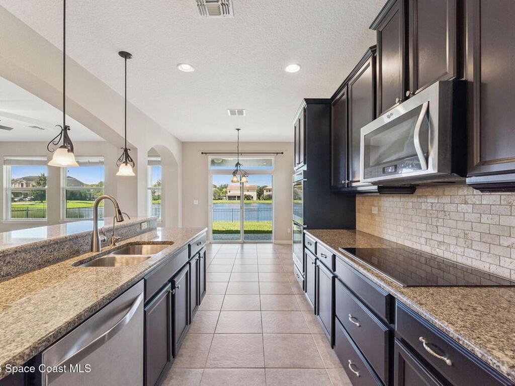 1620 Lake Parkway Drive, St. Cloud, FL 34771