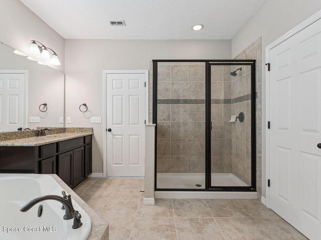 1620 Lake Parkway Drive, St. Cloud, FL 34771