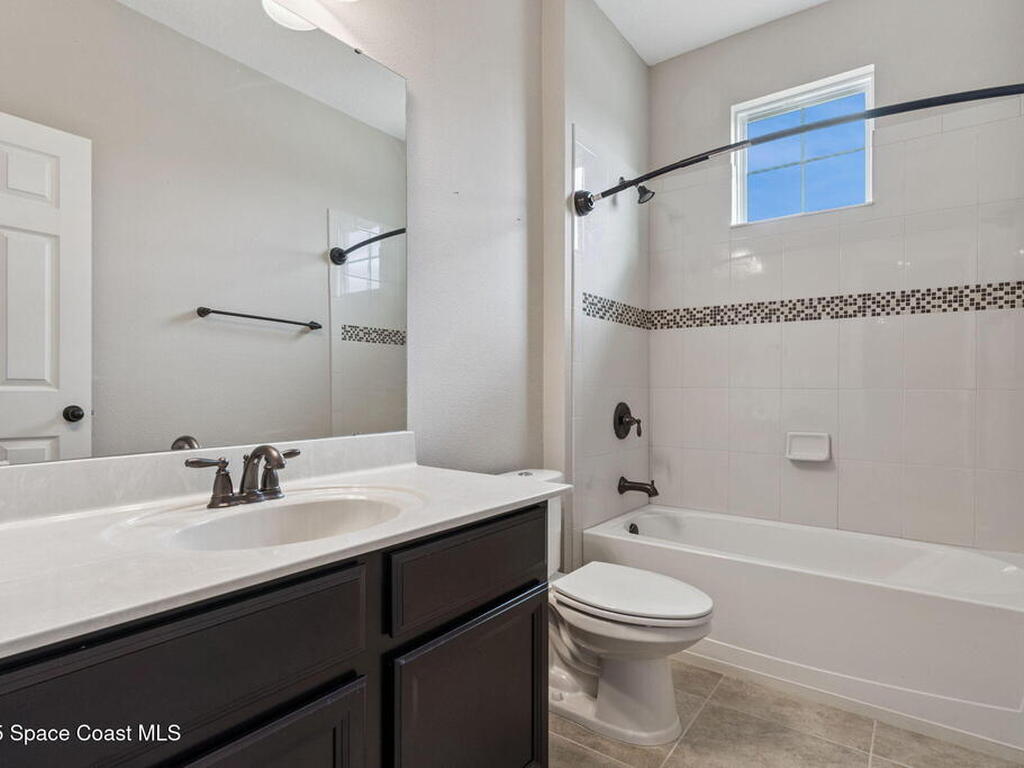 1620 Lake Parkway Drive, St. Cloud, FL 34771