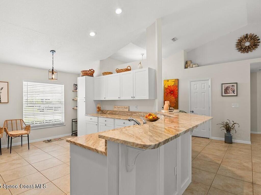 4820 48th Avenue, Vero Beach, FL 32967