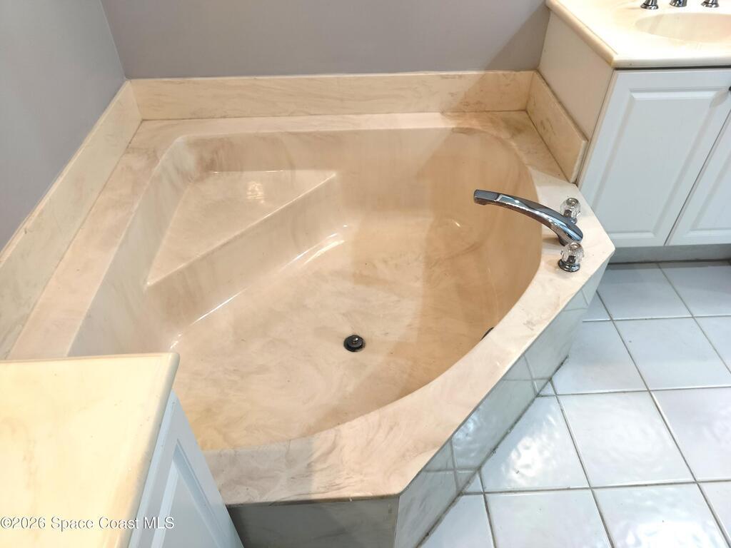 826 Middleton Drive, Vero Beach, FL 32962