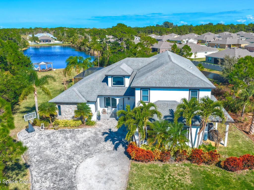 4762 Blossom Ridge Place, Grant, FL 32949