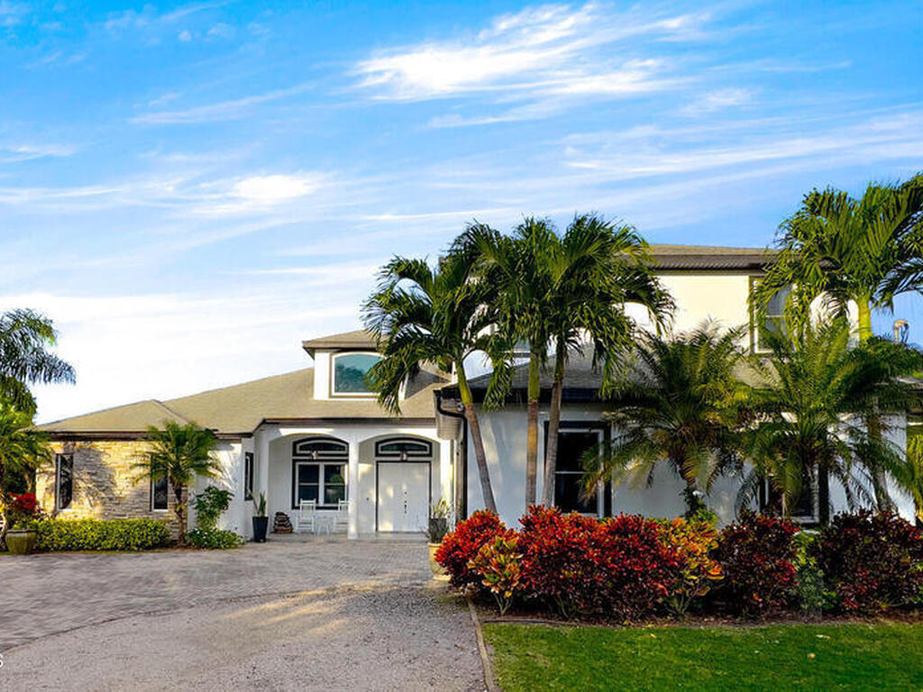 4762 Blossom Ridge Place, Grant, FL 32949