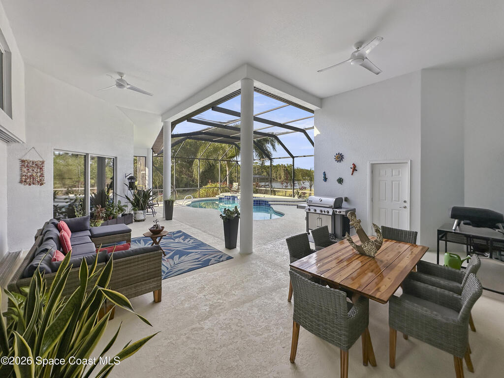 4762 Blossom Ridge Place, Grant, FL 32949