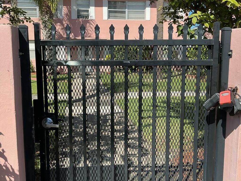 420 Monroe Avenue, Cape Canaveral, FL 32920