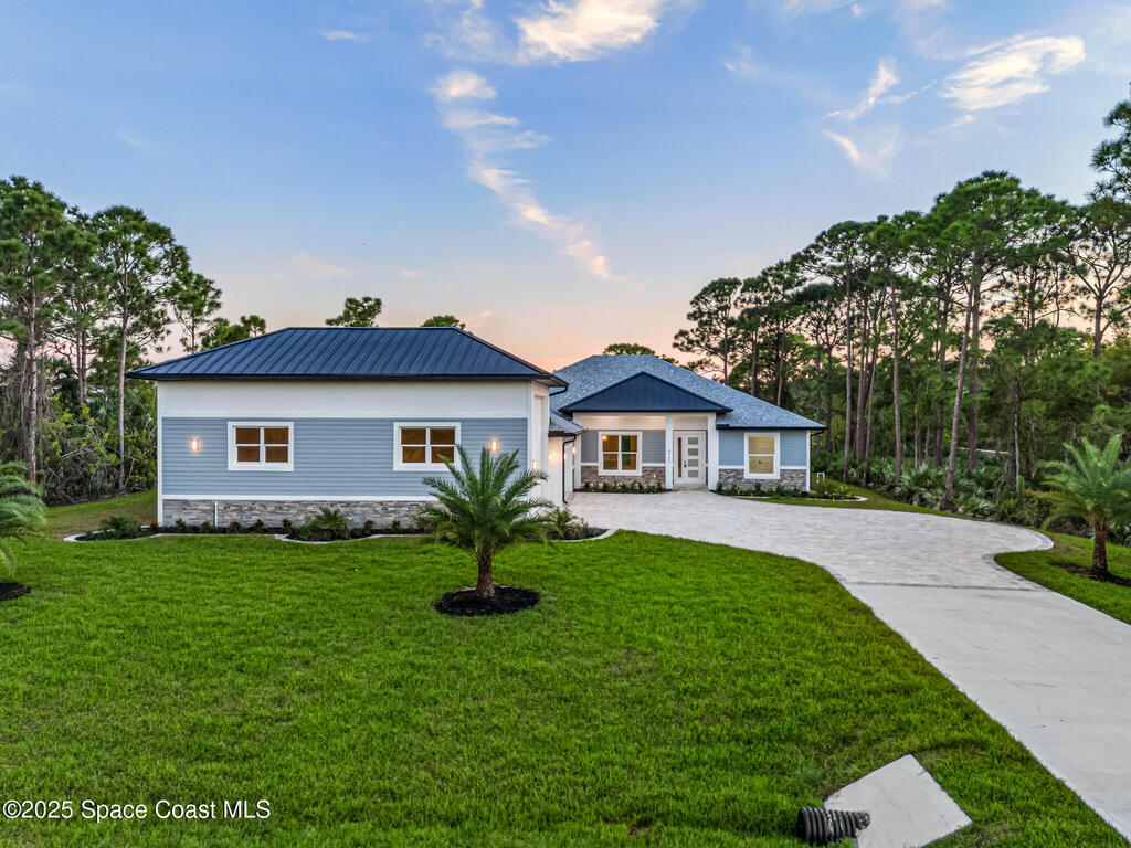 4721 Blossom Ridg Place, Grant-Valkaria, FL 32949