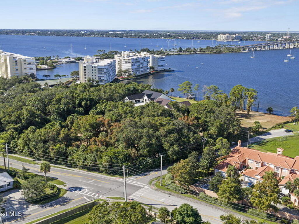 Merritt Avenue, Merritt Island, FL 32953