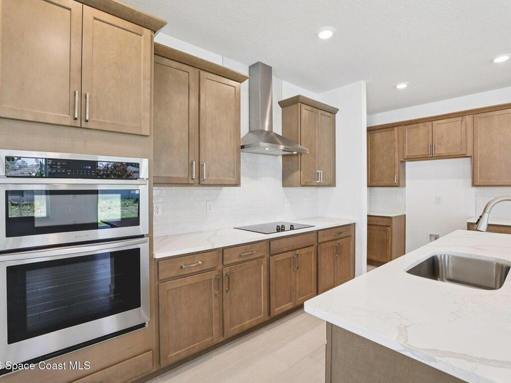 1004 Connolly Lane, Palm Bay, FL 32905