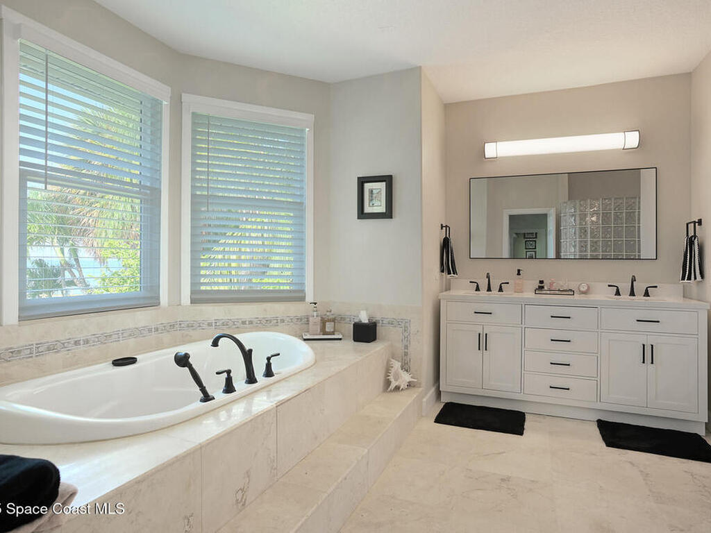 5930 Riverside Drive, Melbourne Beach, FL 32951