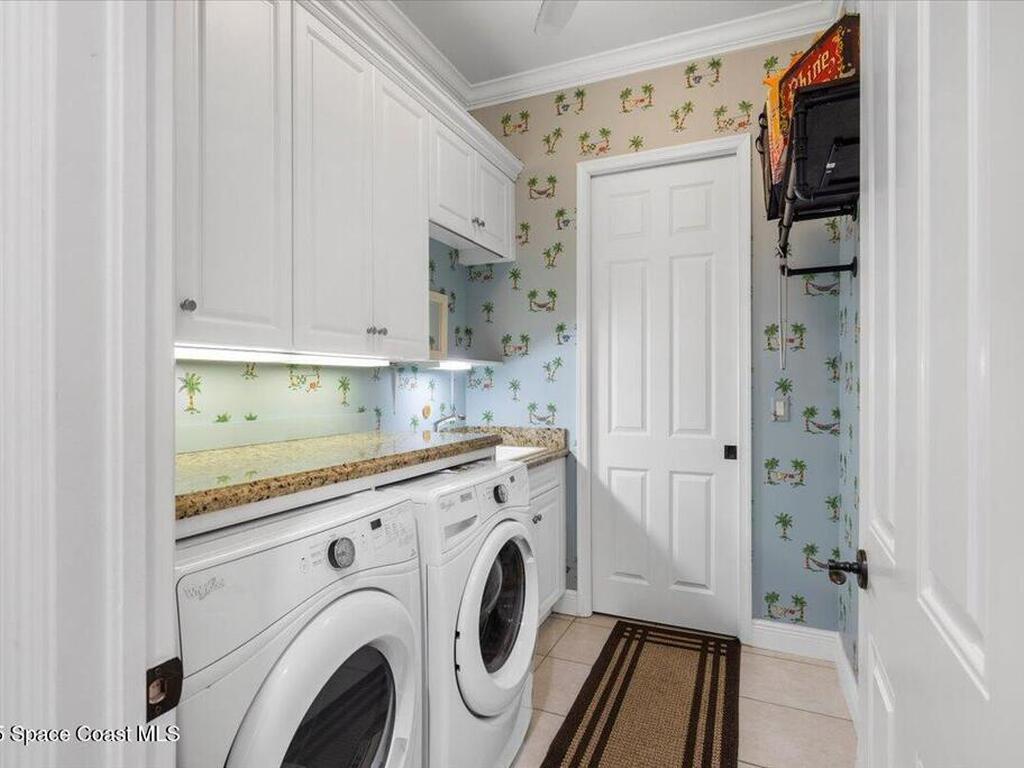 651 N Tomahawk Trail, Indian River Shores, FL 32963