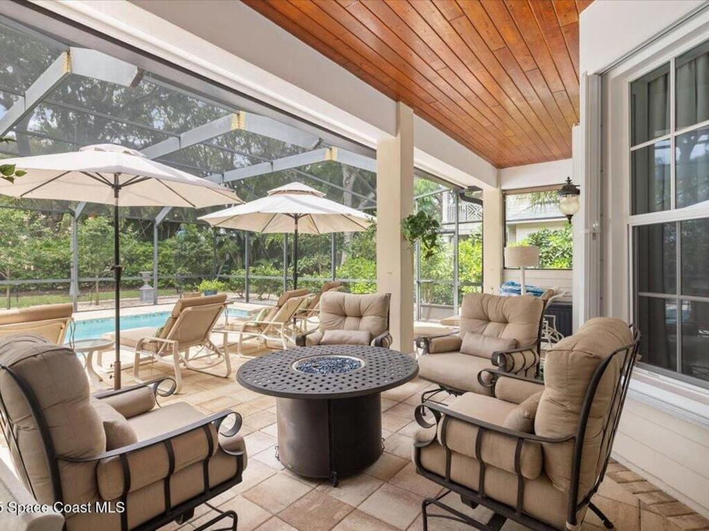 651 N Tomahawk Trail, Indian River Shores, FL 32963