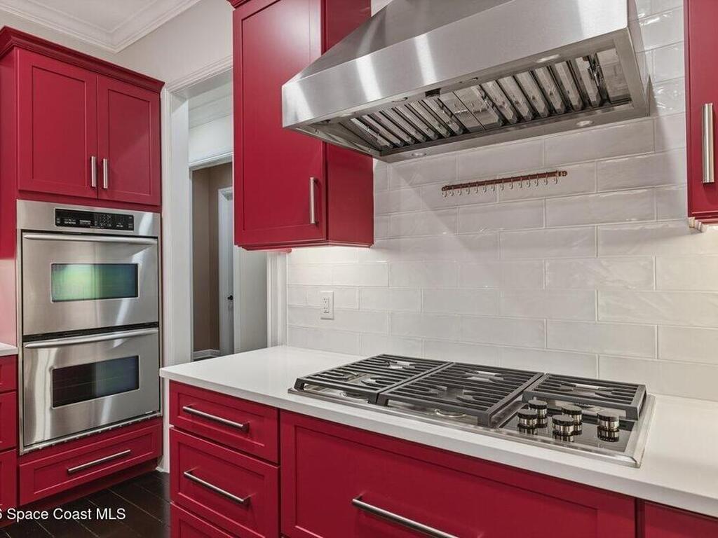 651 N Tomahawk Trail, Indian River Shores, FL 32963