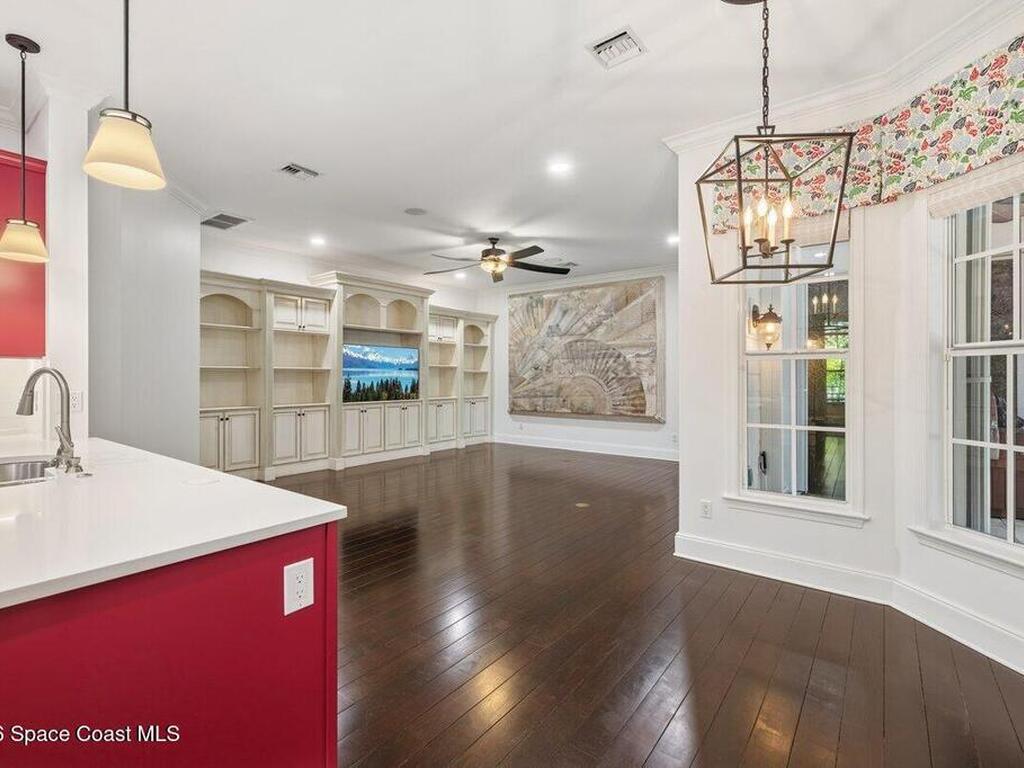 651 N Tomahawk Trail, Indian River Shores, FL 32963