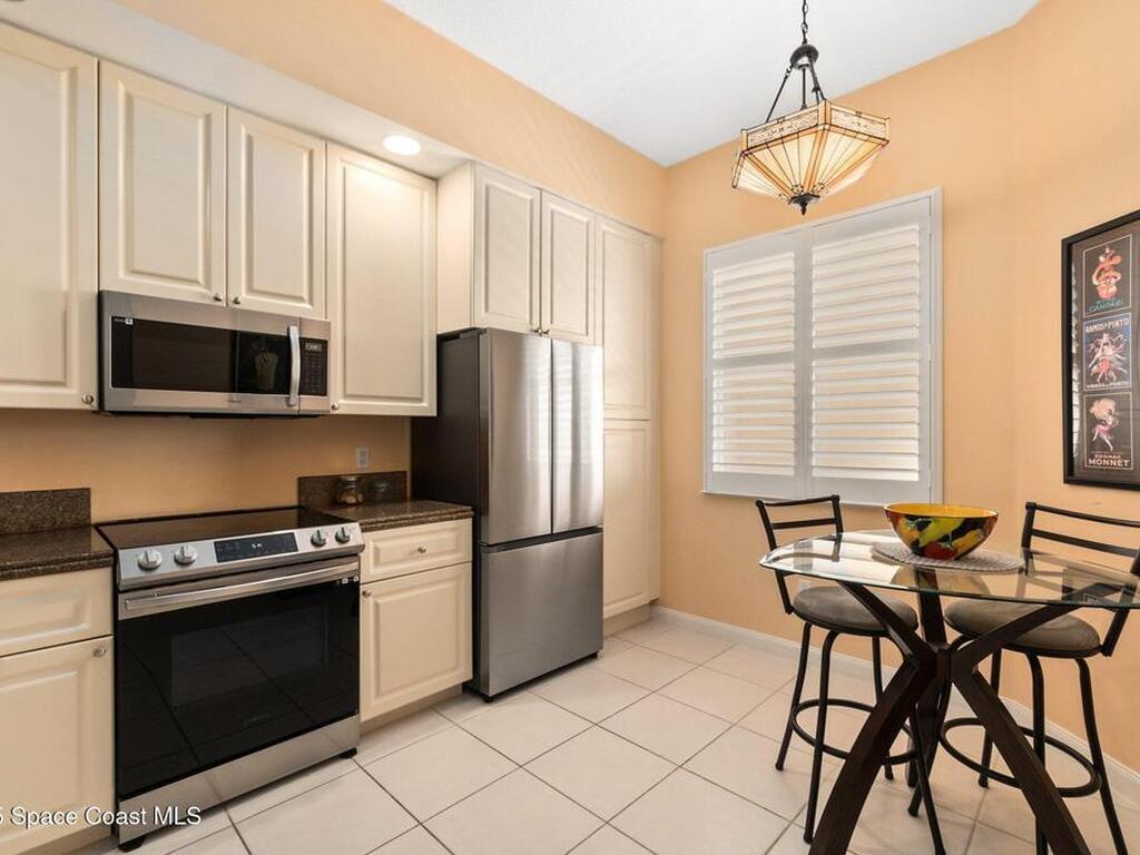 17 Harbour Isle Drive, Hutchinson Island, FL 34949