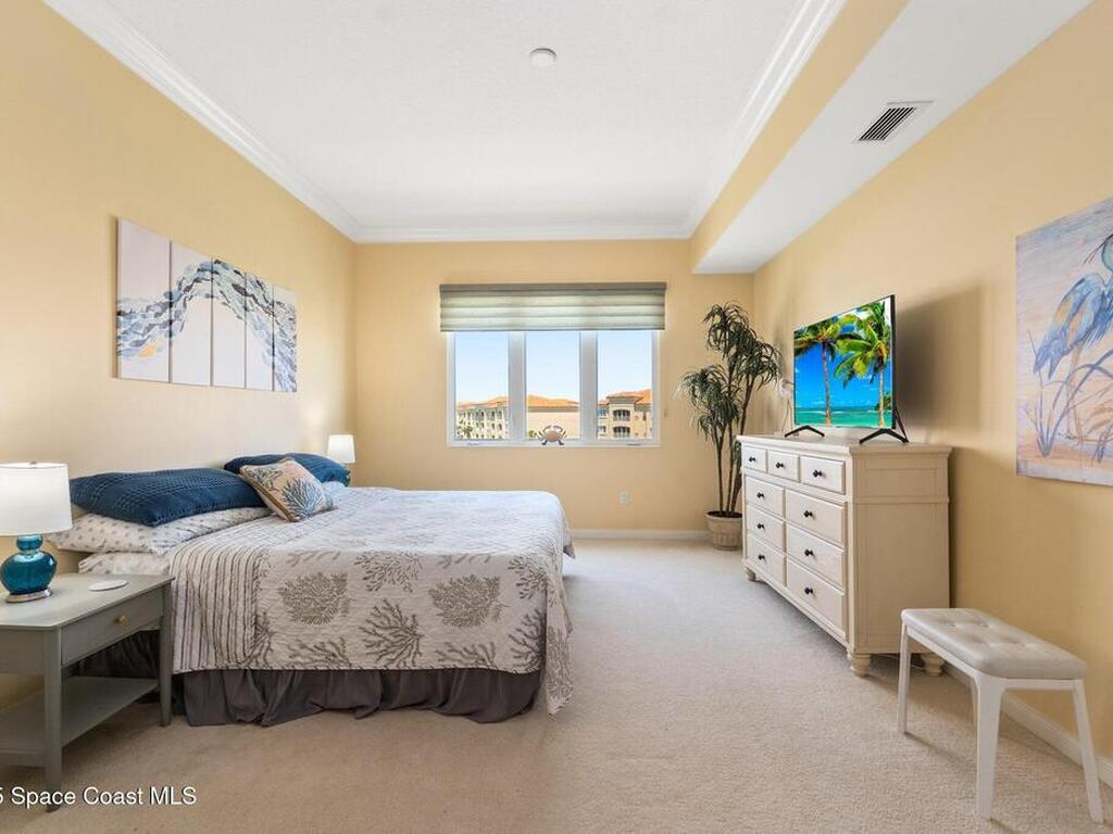 17 Harbour Isle Drive, Hutchinson Island, FL 34949