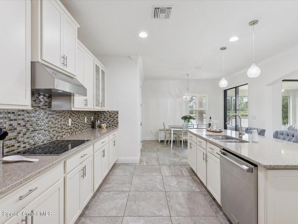 3343 Rushing Waters Drive, West Melbourne, FL 32904