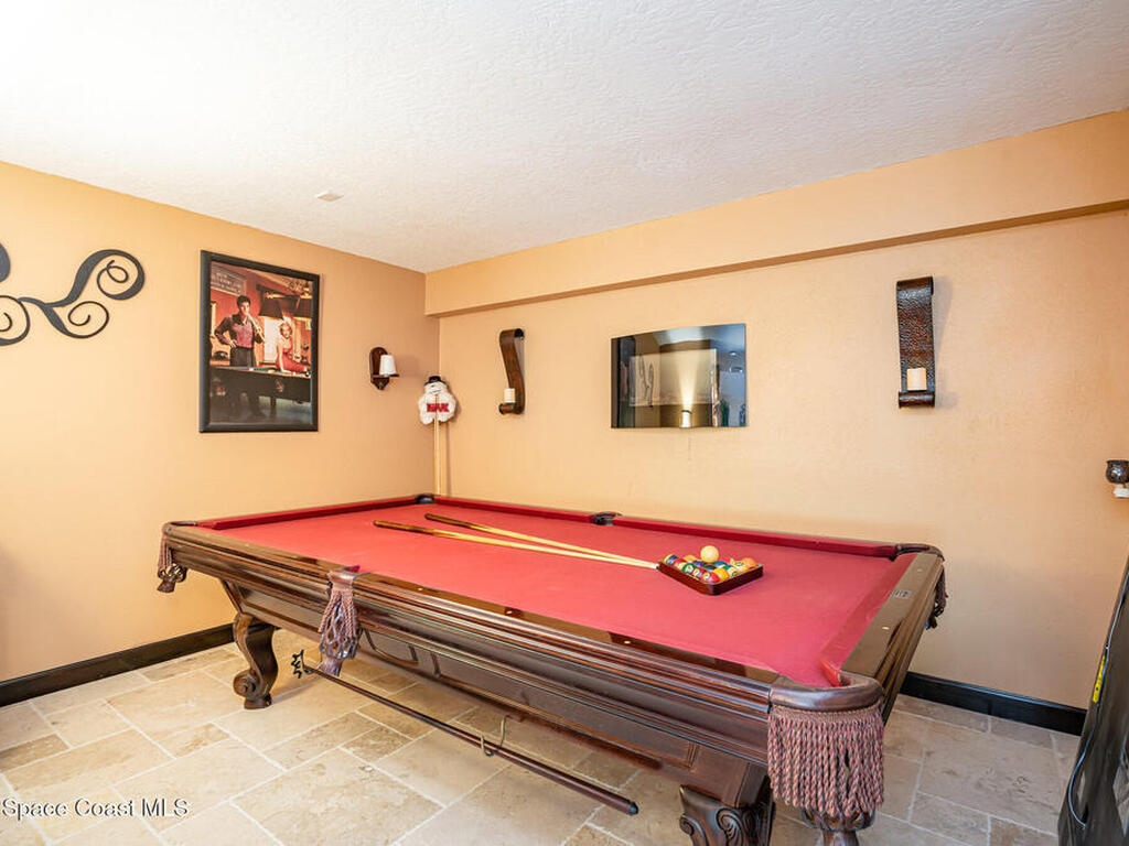 562 Lake Ashley Circle, Melbourne, FL 32904