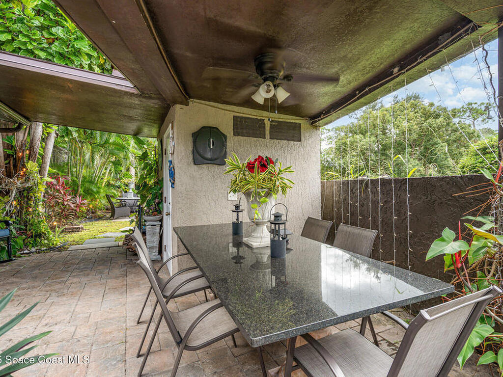 562 Lake Ashley Circle, Melbourne, FL 32904