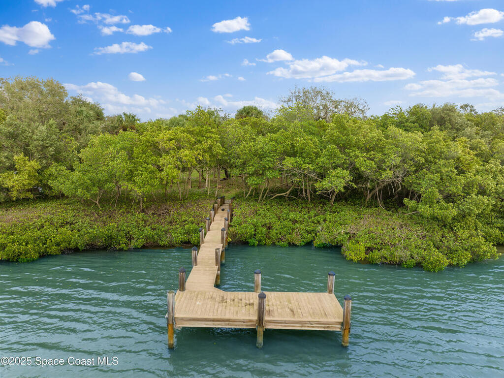 2545 Riverview Court, Vero Beach, FL 32963