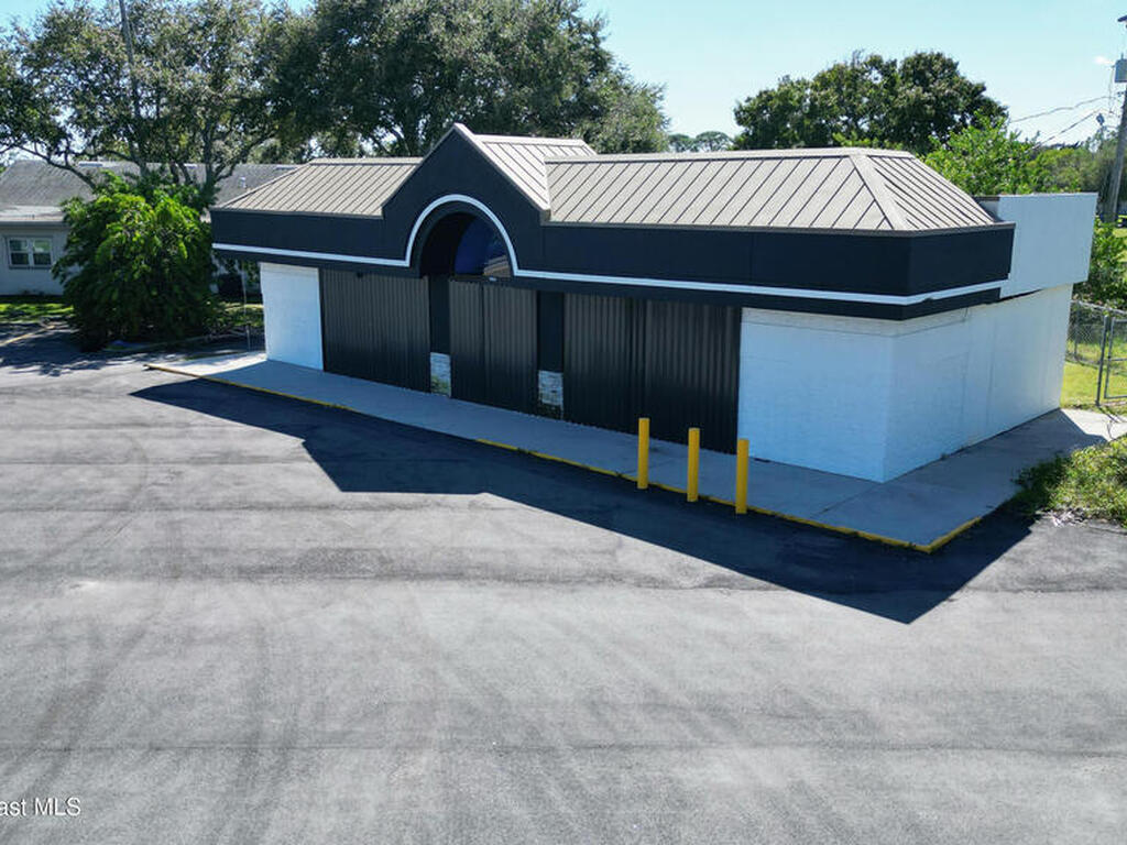 1035 W King Street, Cocoa, FL 32922