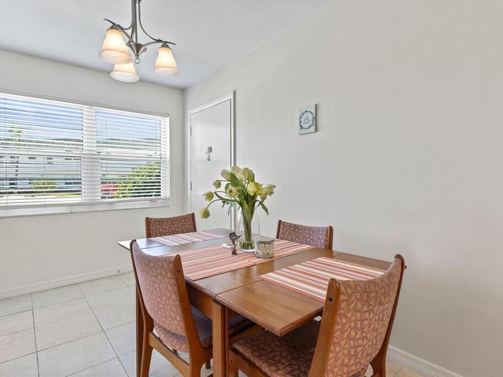 2800 Indian River Boulevard, Vero Beach, FL 32960