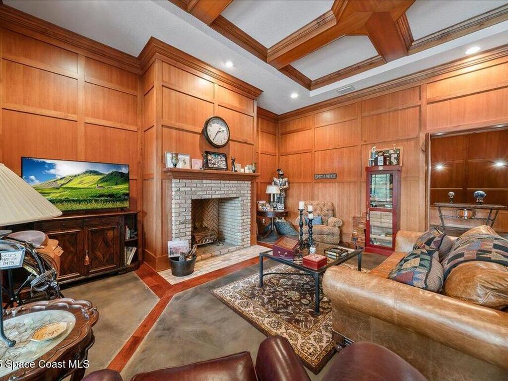 586 Wethersfield Place, Melbourne, FL 32940