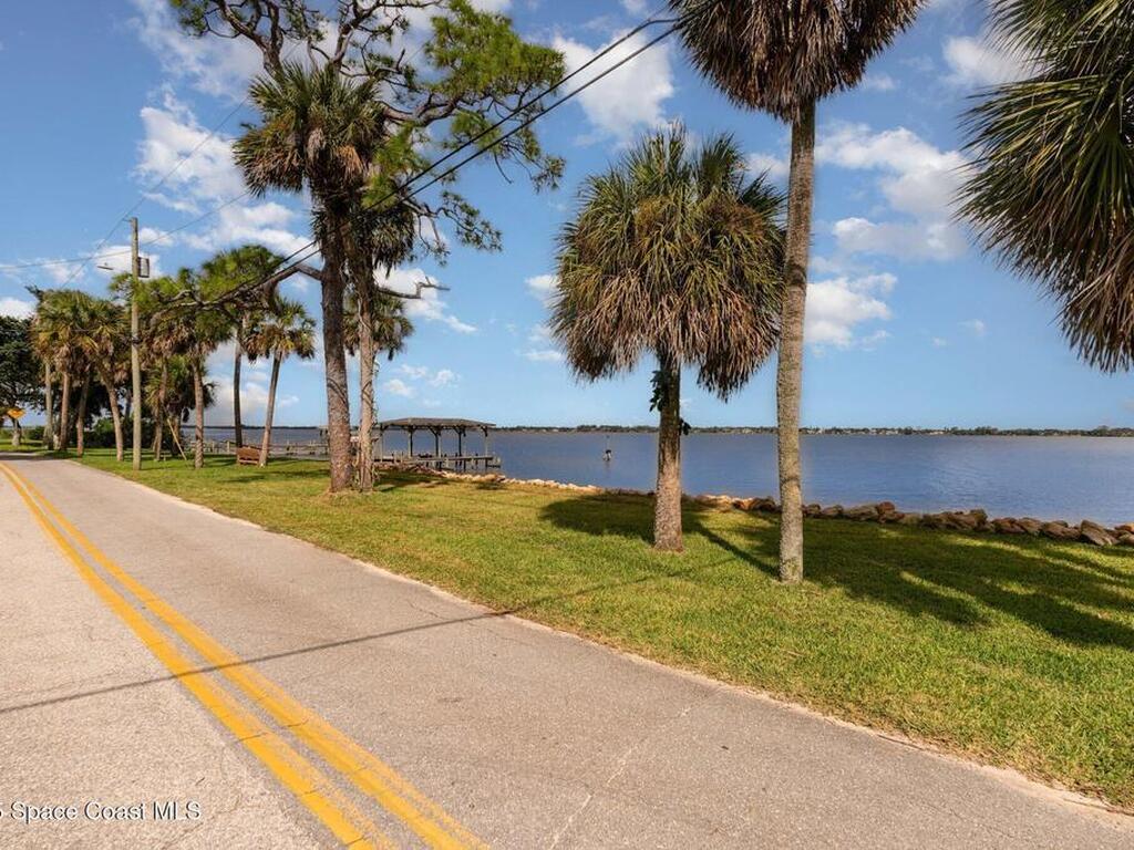 1863 Rockledge Drive, Rockledge, FL 32955