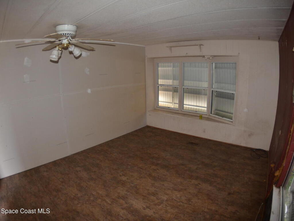 1056 Wren Circle, Barefoot Bay, FL 32976