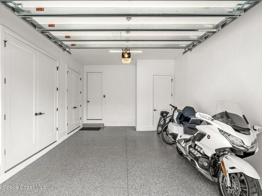 2021 S Orlando Avenue, Cocoa Beach, FL 32931