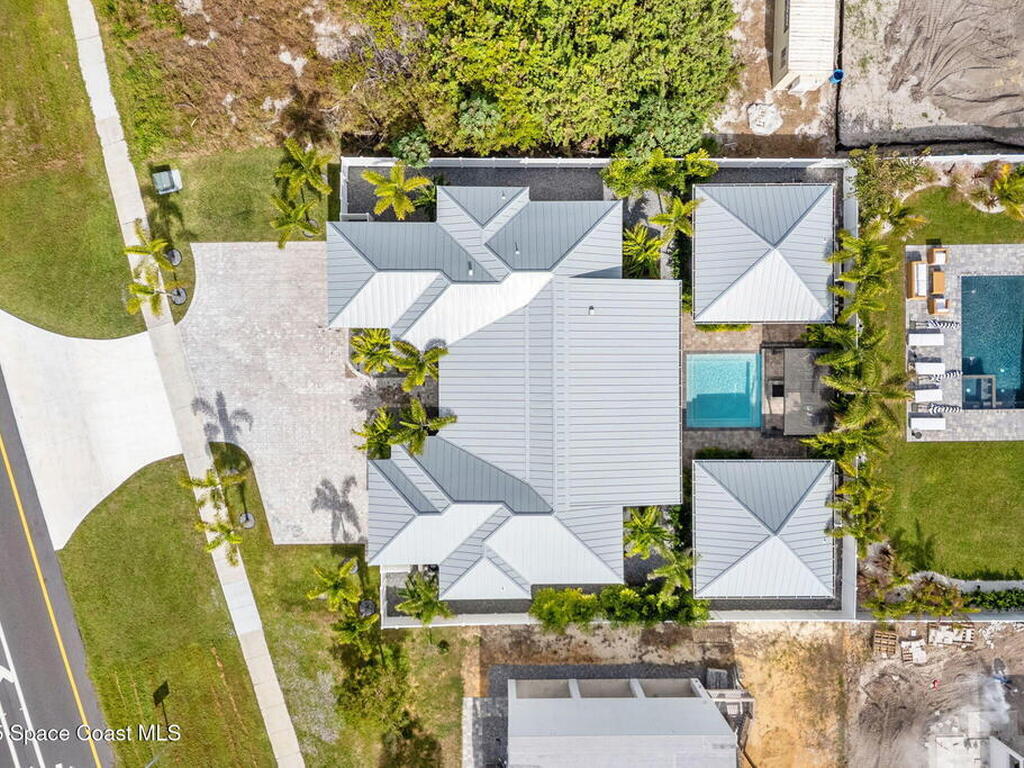 2021 S Orlando Avenue, Cocoa Beach, FL 32931
