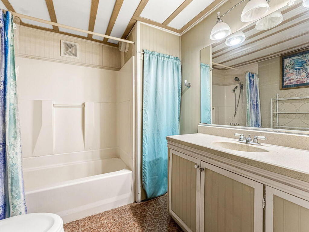 7680 Highway 1, Micco, FL 32976