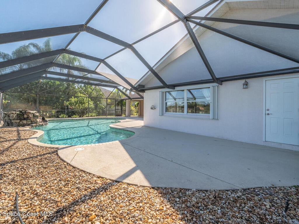 1519 Eagles Circle, Sebastian, FL 32958