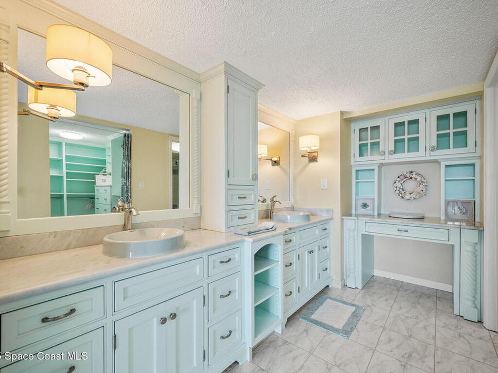 2001 S Banana River Boulevard, Cocoa Beach, FL 32931