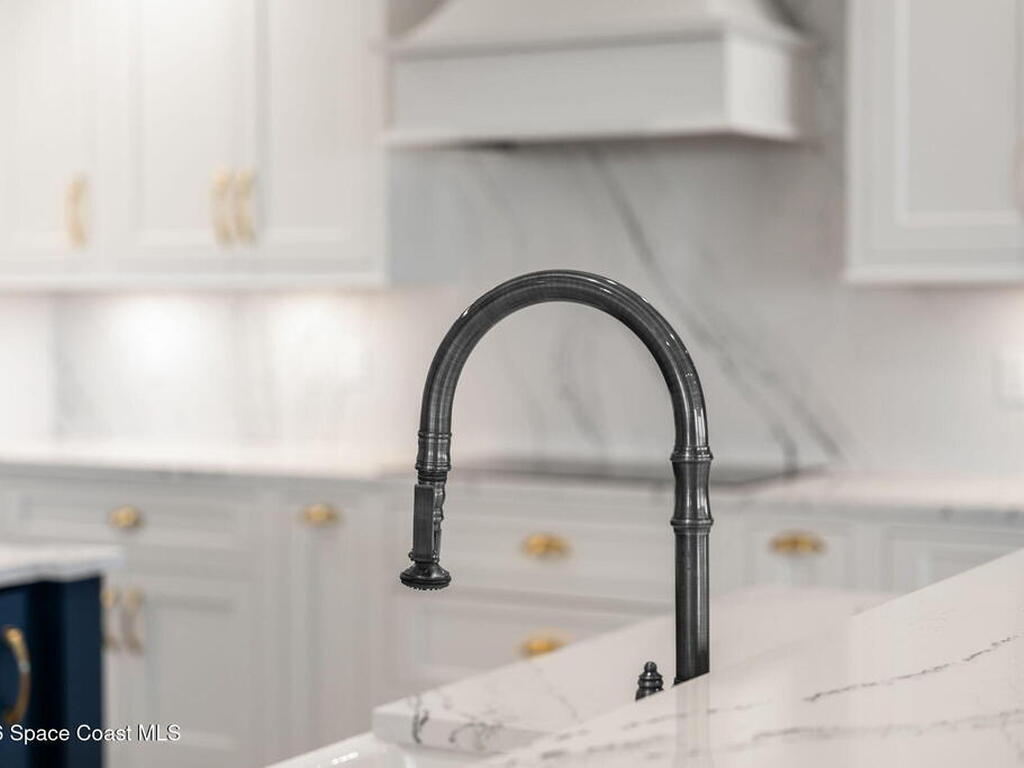 1465 S Harbor City Boulevard, Melbourne, FL 32901