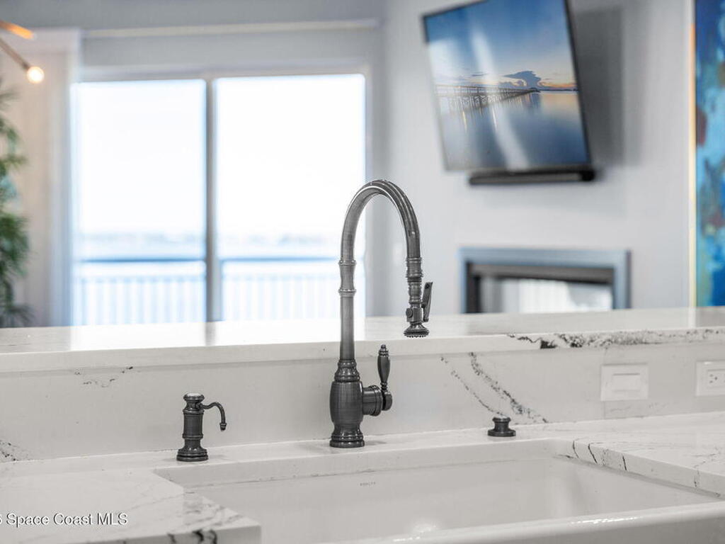 1465 S Harbor City Boulevard, Melbourne, FL 32901